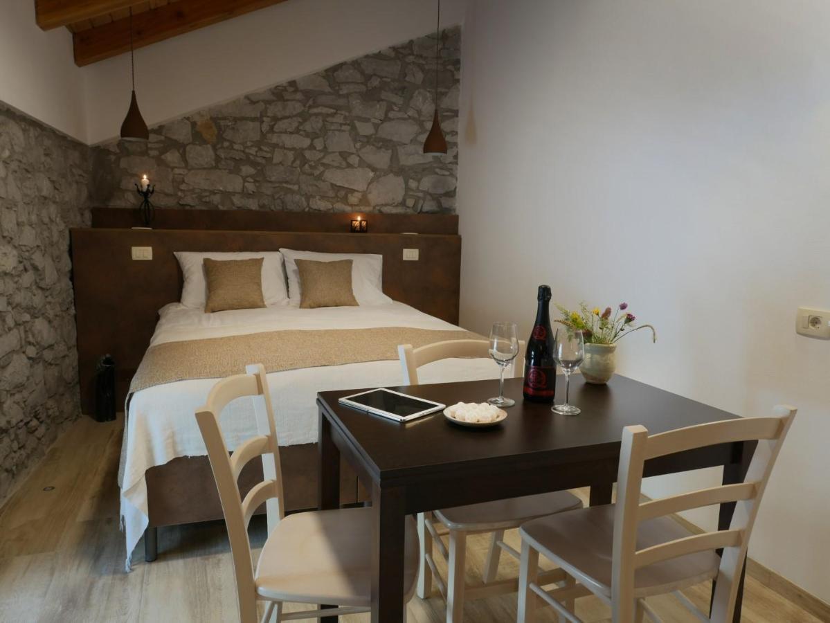 Apartmaji In Sobe Odlicna Hisa Štanjel Zewnętrze zdjęcie